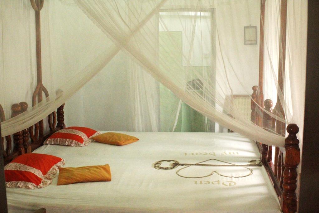 Ananda Home Stay And Restaurant Tangalle Quarto foto